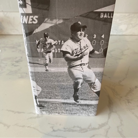 2015 “Vintage” Twins Bobblehead by Kwik Trip, NIB - Picture 9 of 11